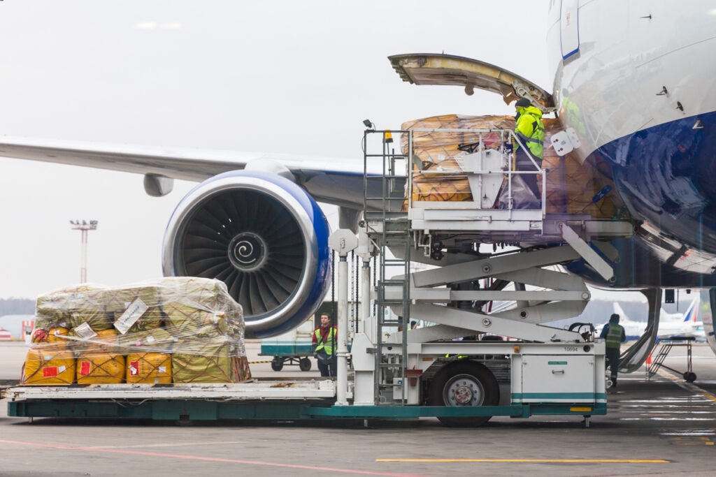 Loading cargo into the aircraft